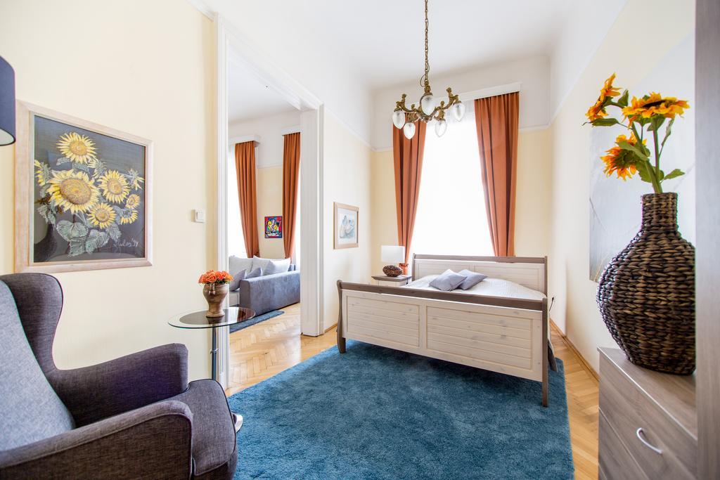 Elegant & Stylish Apartment City Center Budapesta Exterior foto