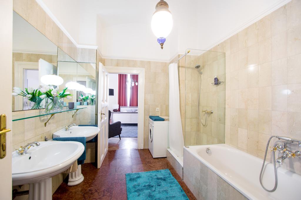 Elegant & Stylish Apartment City Center Budapesta Exterior foto